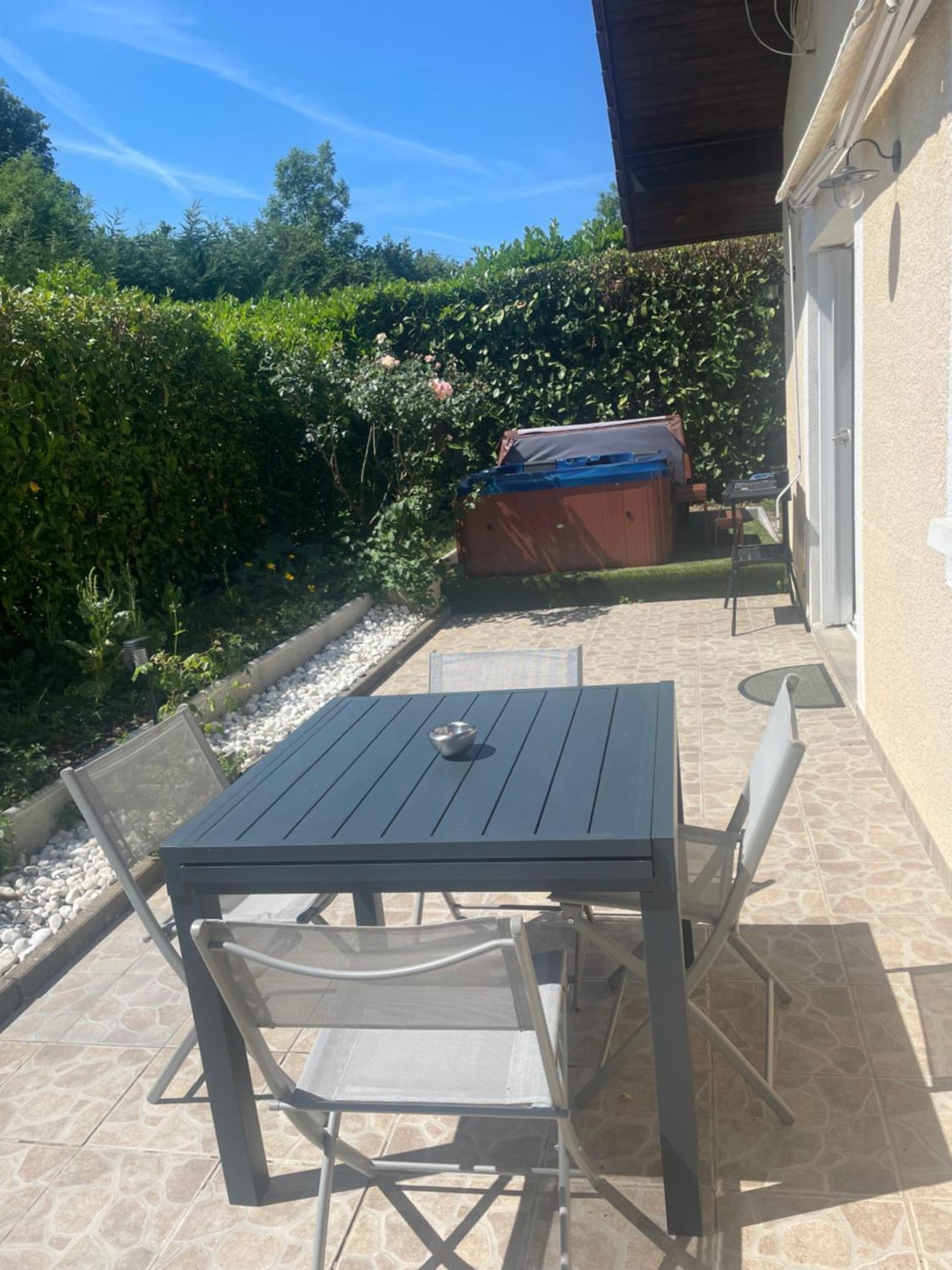 Maison Time Break Jacuzzi - 4 Etoiles Thonon-les-Bains Luaran gambar